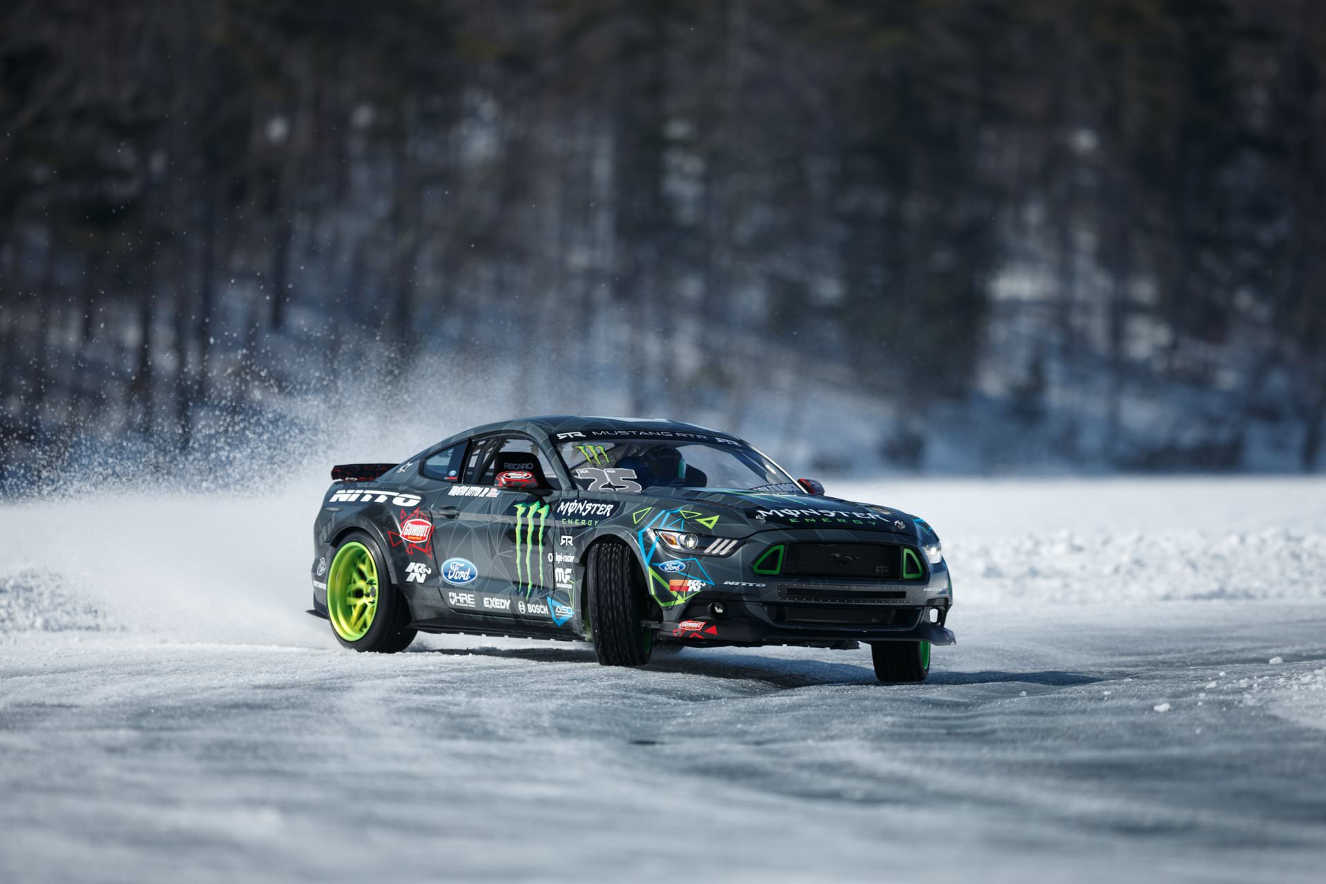 Drift windows. Ford Mustang RTR Monster Energy 2015 дрифт. Ford Mustang RTR. Форд Мустанг дрифт. Ford Mustang RTR 2015.